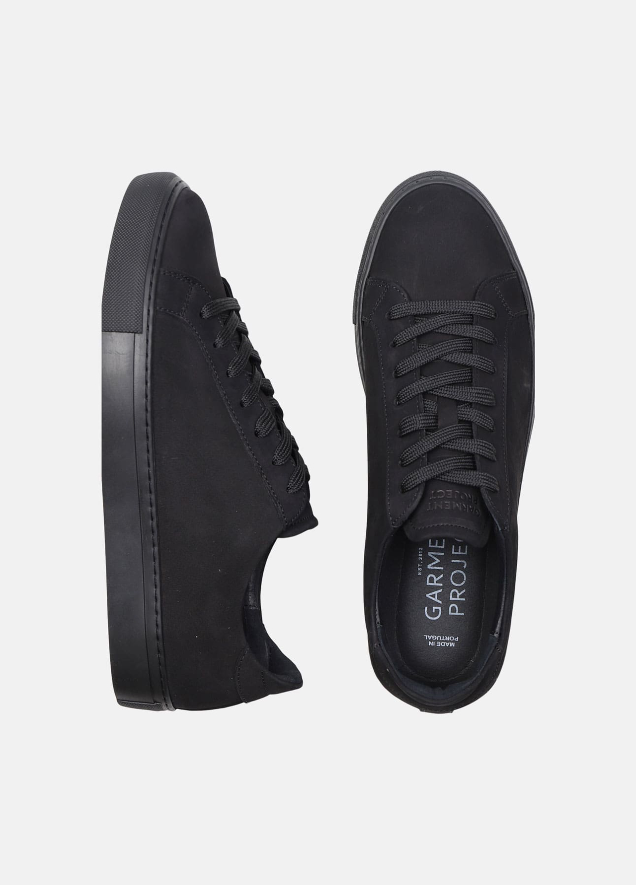 Type all black sneaker