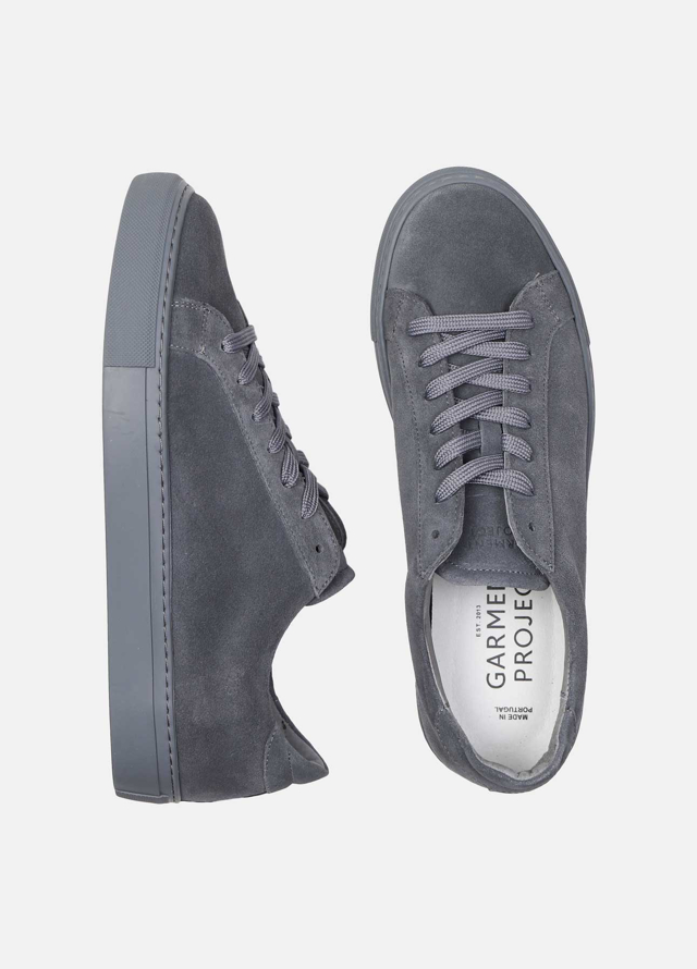 Type ruskinds sneakers