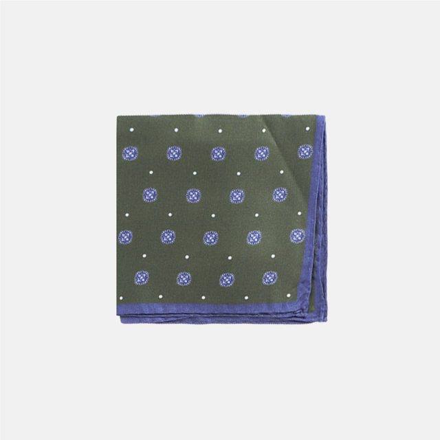 Silke pochette med rosetter