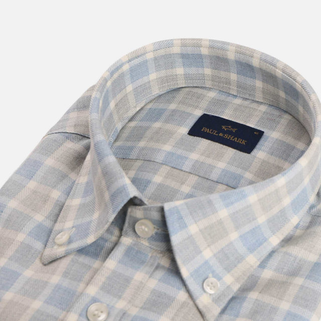 Let flonelsskjorte med brystlomme button down